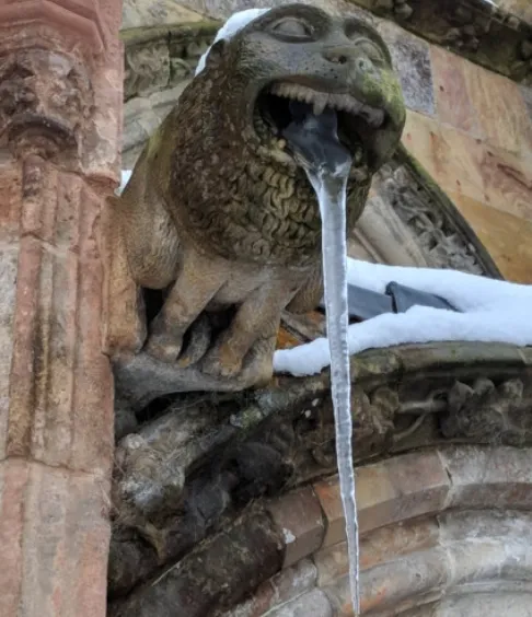 Potret patung ketika musim dingin ini lucu banget Berbagai sumber Potret patung ketika musim dingin ini lucu banget Berbagai sumber