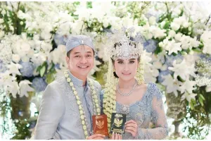 10 Momen pernikahan Adly Fairuz & Angbeen Rishi, penuh khidmat