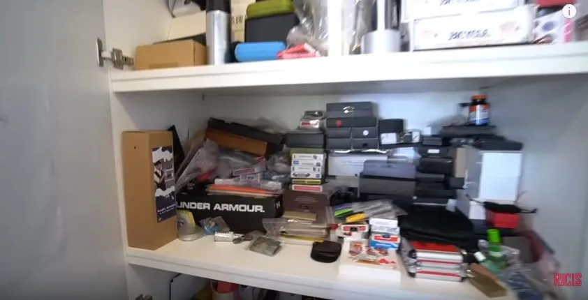 rumah demian serba hitam Instagram rumah demian serba hitam Instagram