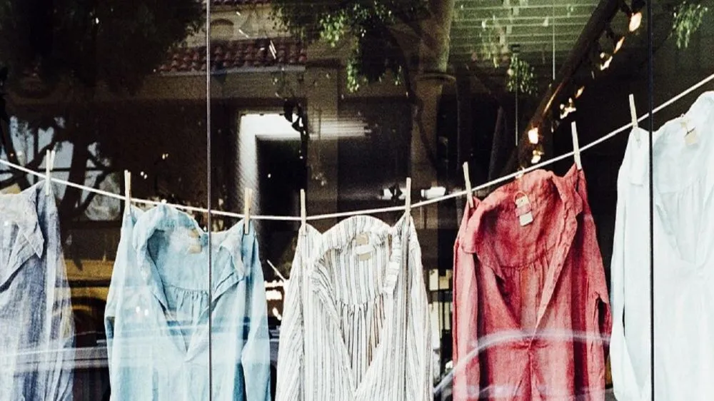 Corona di pakaian © 2020 brilio.net Corona di pakaian © 2020 brilio.net