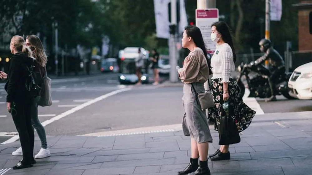 Corona di pakaian © 2020 brilio.net Corona di pakaian © 2020 brilio.net