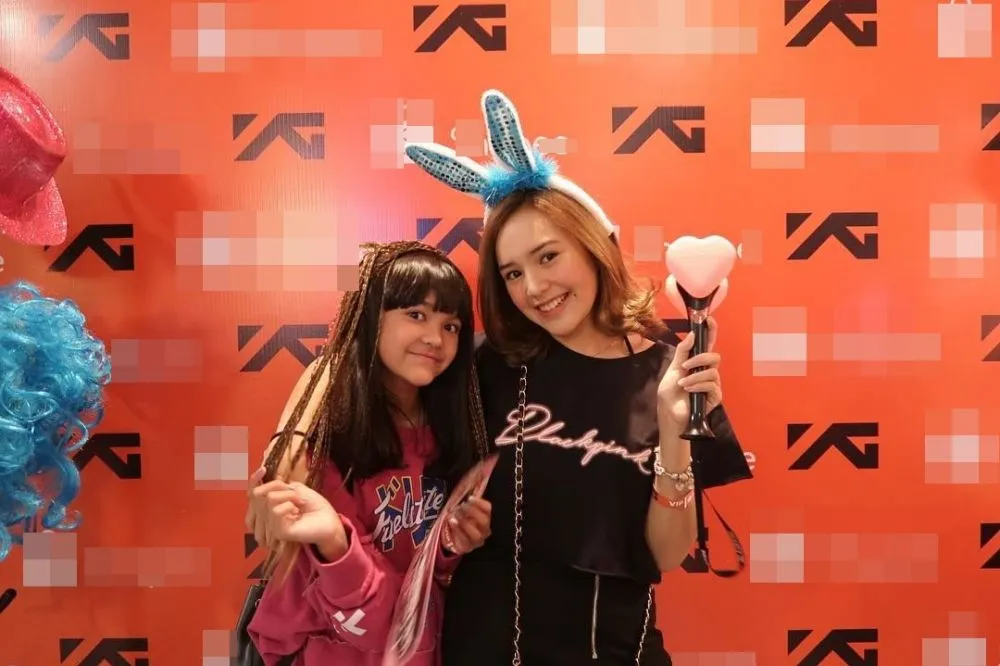 Beby Tsabina dan adik © 2020 brilio.net Beby Tsabina dan adik © 2020 brilio.net