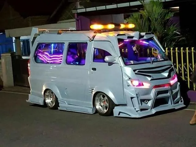 10 Potret modifikasi angkot berbagai sumber 10 Potret modifikasi angkot berbagai sumber