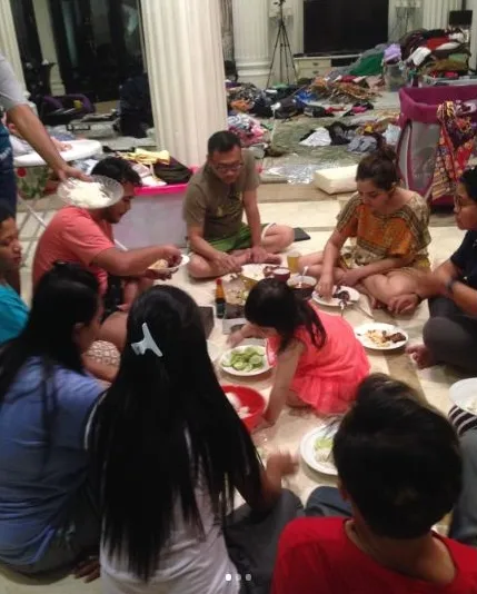 seleb makan bareng ART © 2020 brilio.net seleb makan bareng ART © 2020 brilio.net