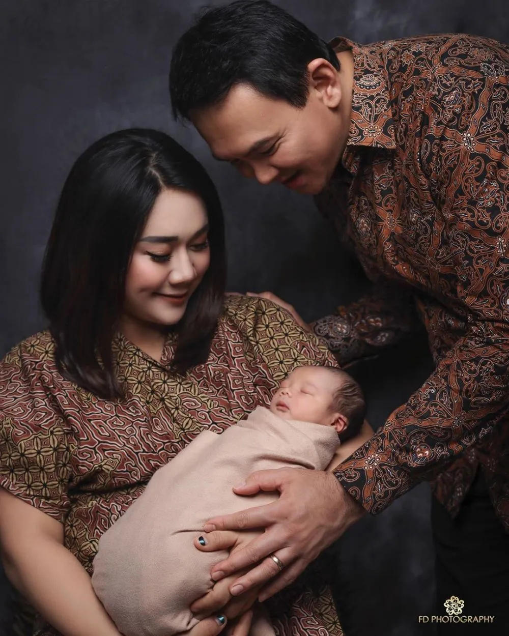 Pemotretan newborn Yosafat Instagram