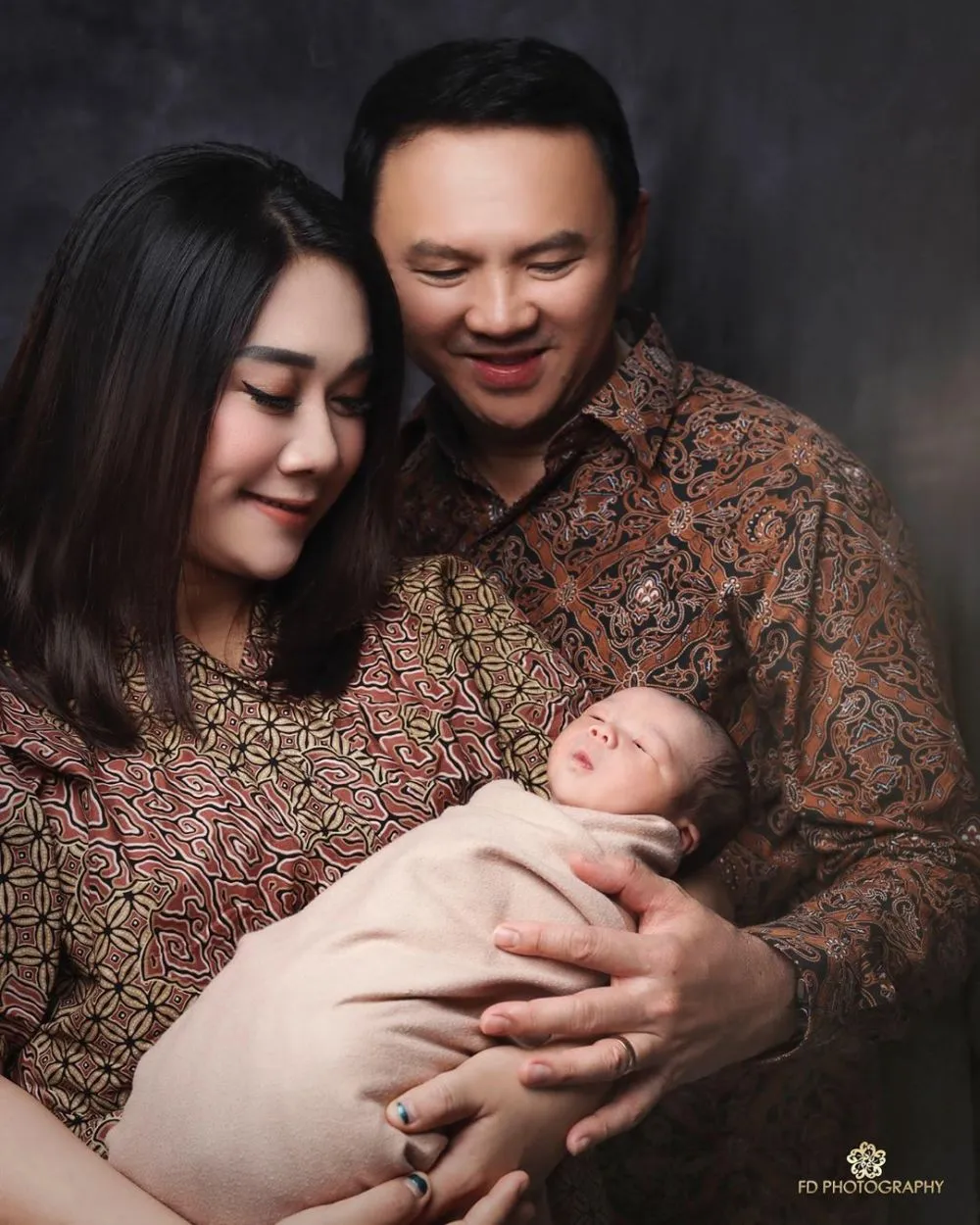 Pemotretan newborn Yosafat Instagram