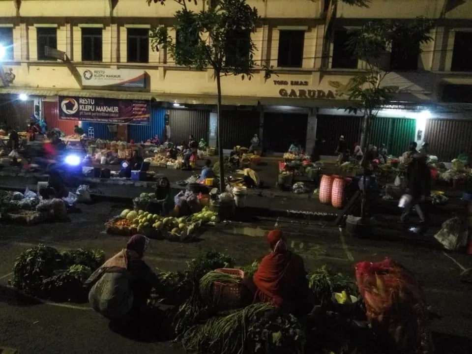 terapkan physical distancing © 2020 brilio.net terapkan physical distancing © 2020 brilio.net