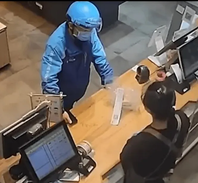 Pengantar makanan menangis borakdaily Pengantar makanan menangis borakdaily