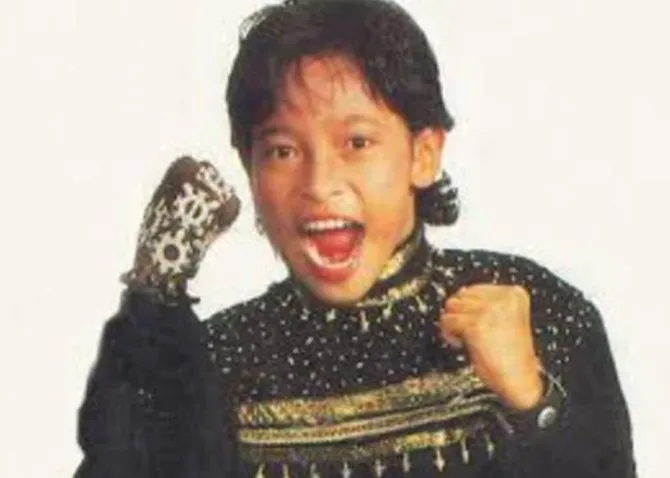 Musisi tenar berbagai sumber