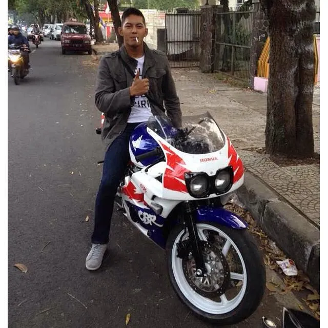 aksi motoran gariz luis Instagram aksi motoran gariz luis Instagram