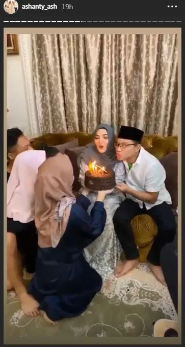 dinner ashanty anang rooftop © 2020 brilio.net