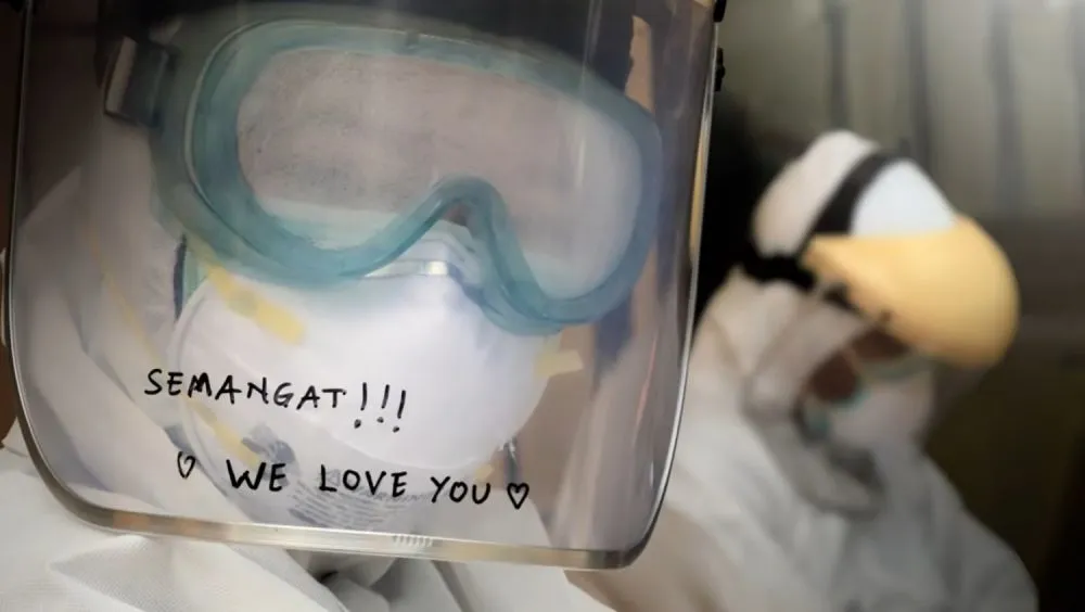 Film Pendek Corona © 2020 brilio.net Film Pendek Corona © 2020 brilio.net