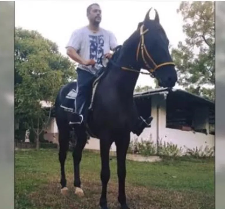 apartemen Salman Khan berbagai sumber