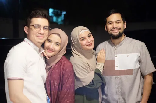 Momen lebaran keluarga Sungkar © 2020 Instagram/@shireensungkar Momen lebaran keluarga Sungkar © 2020 Instagram/@shireensungkar