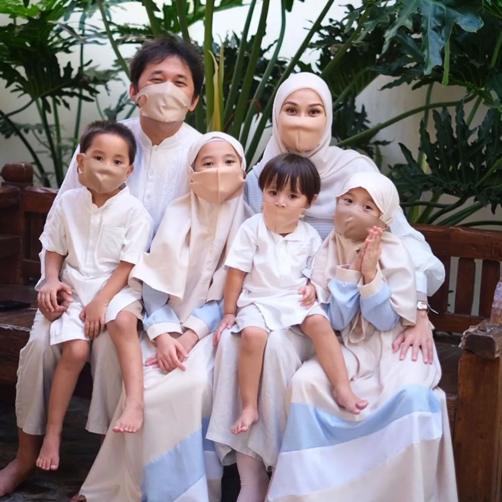 seragam lebaran seleb Berbagai sumber seragam lebaran seleb Berbagai sumber