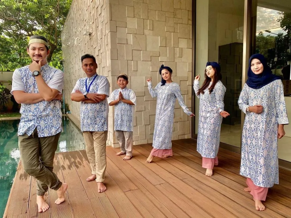 seragam lebaran seleb Berbagai sumber seragam lebaran seleb Berbagai sumber