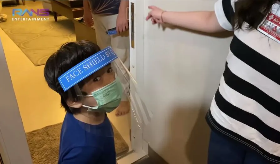 anak seleb face shield © 2020 brilio.net anak seleb face shield © 2020 brilio.net