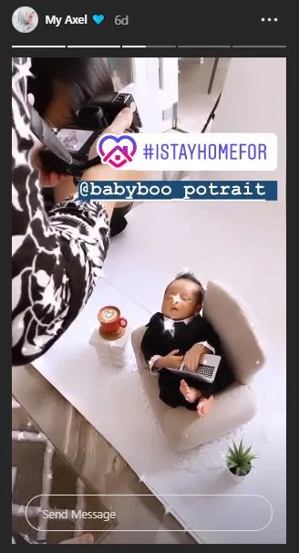 pemotretan new born anak Anggita Sari Instagram pemotretan new born anak Anggita Sari Instagram