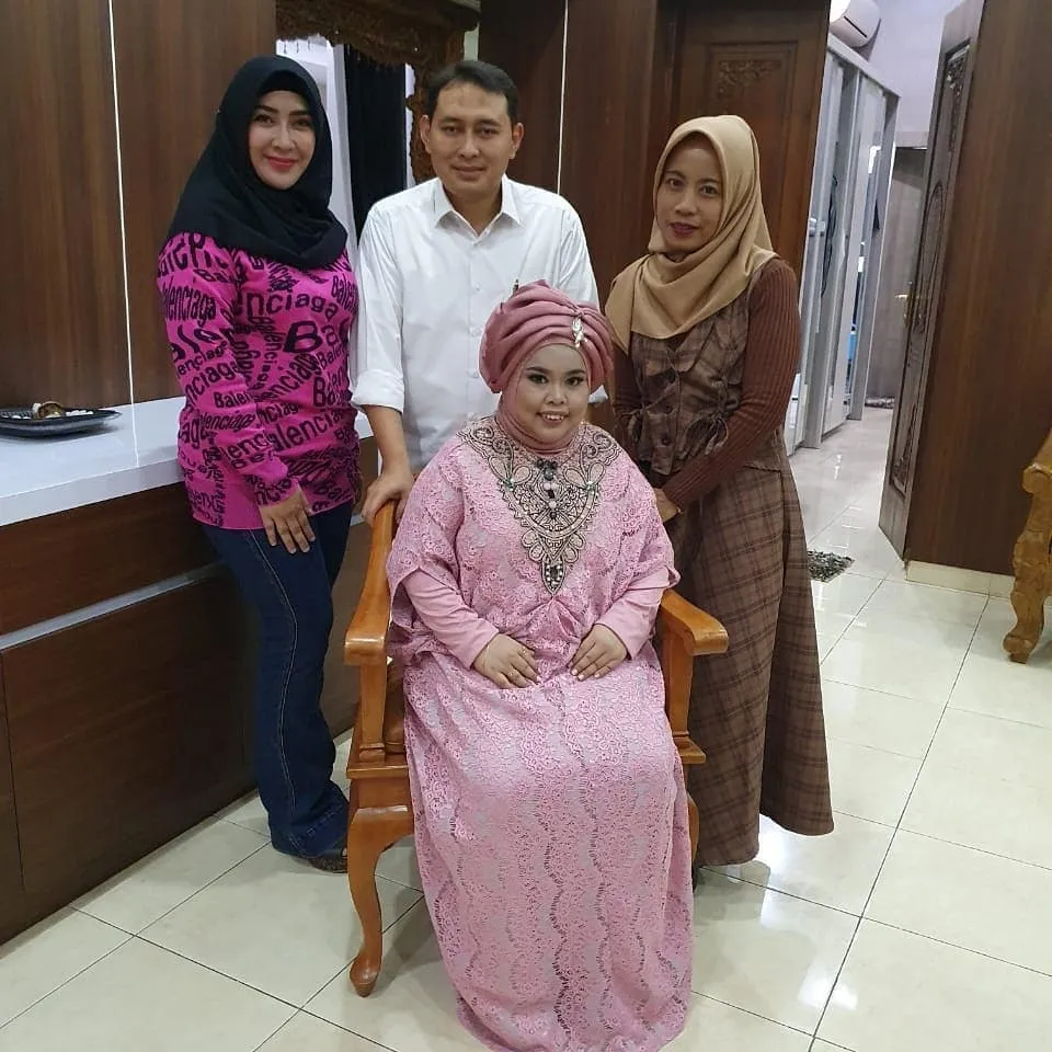 Potret Kekeyi pakai gamis © 2020 brilio.net