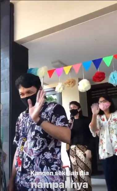 anak tya ariestya bagi rapot © 2020 brilio.net anak tya ariestya bagi rapot © 2020 brilio.net