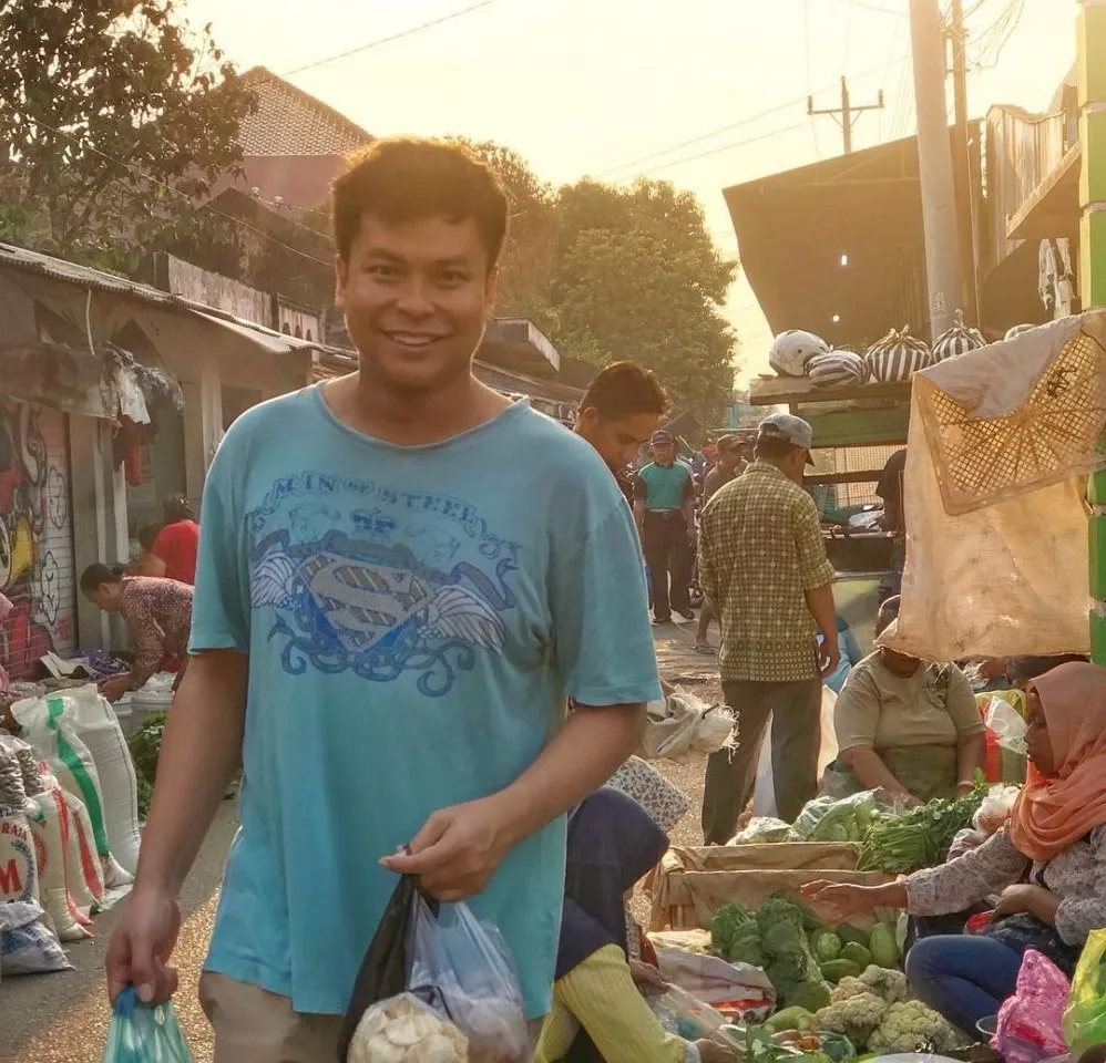 10 seleb pria ke pasar © 2020 brilio.net 10 seleb pria ke pasar © 2020 brilio.net