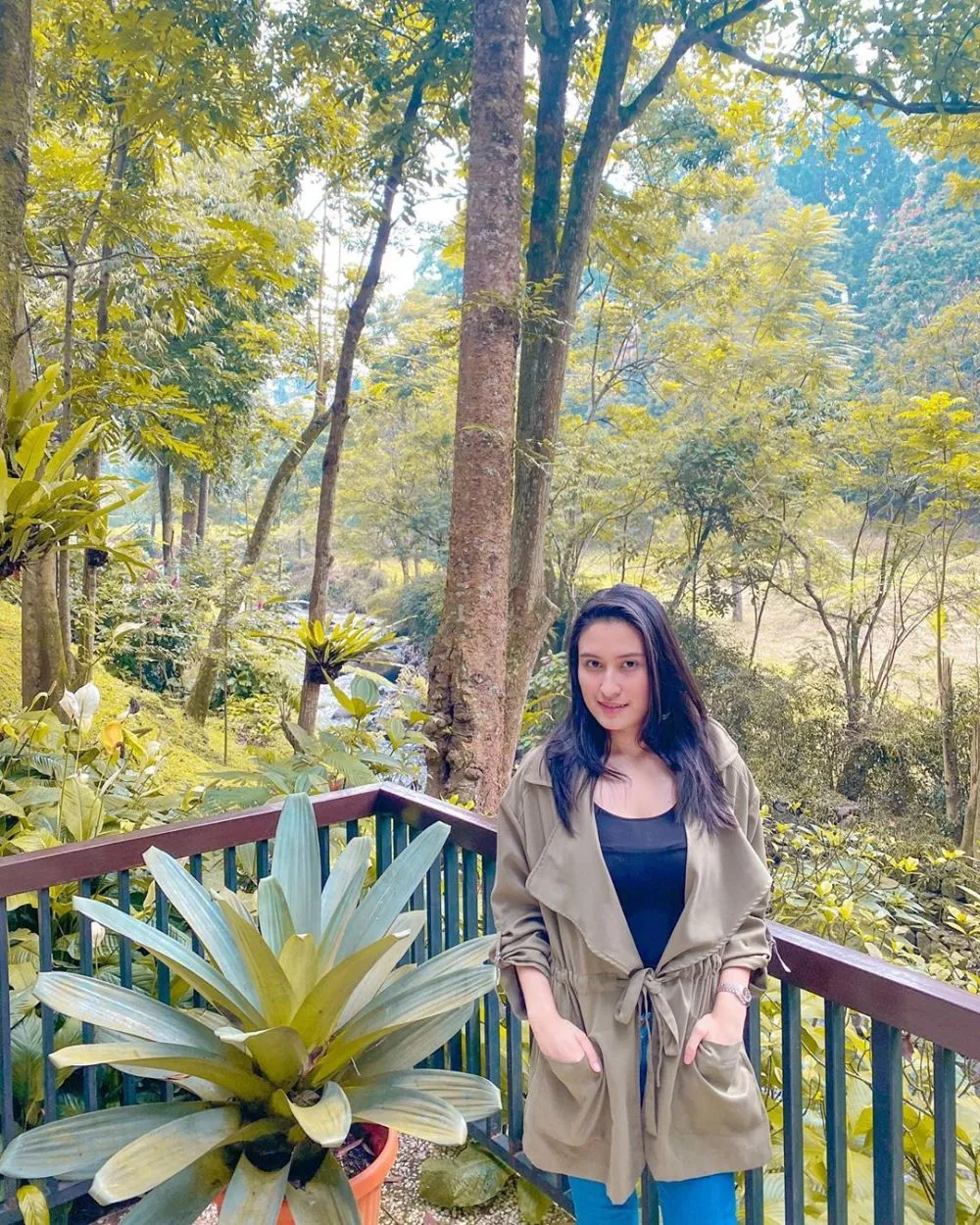 Potret Adly dan Angbeen honeymoon © 2020 brilio.net