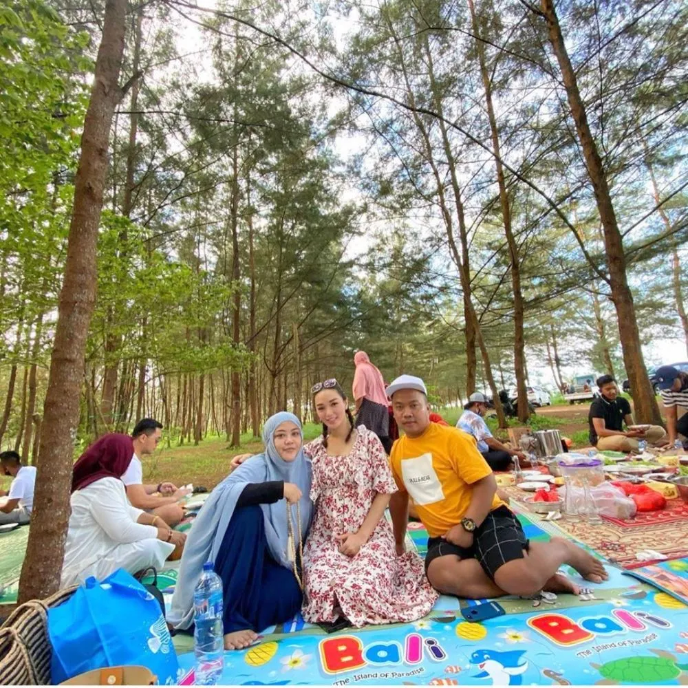 aktivitas Zaskia Gotik di Balikpapan Instagram aktivitas Zaskia Gotik di Balikpapan Instagram