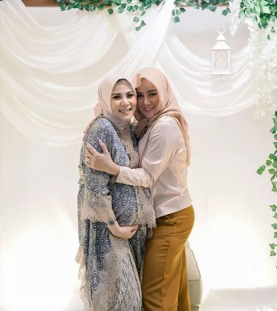 Olla dan Cynthia Ramlan Instagram