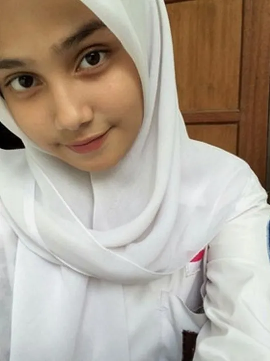Syifa Hadju berbagai sumber Syifa Hadju berbagai sumber
