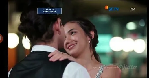 momen tunangan Samudra dan Cinta instagram