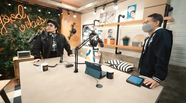 Studio Sandiaga Uno © 2020 brilio.net Studio Sandiaga Uno © 2020 brilio.net