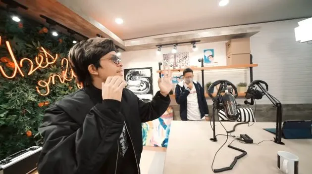 Studio Sandiaga Uno © 2020 brilio.net Studio Sandiaga Uno © 2020 brilio.net