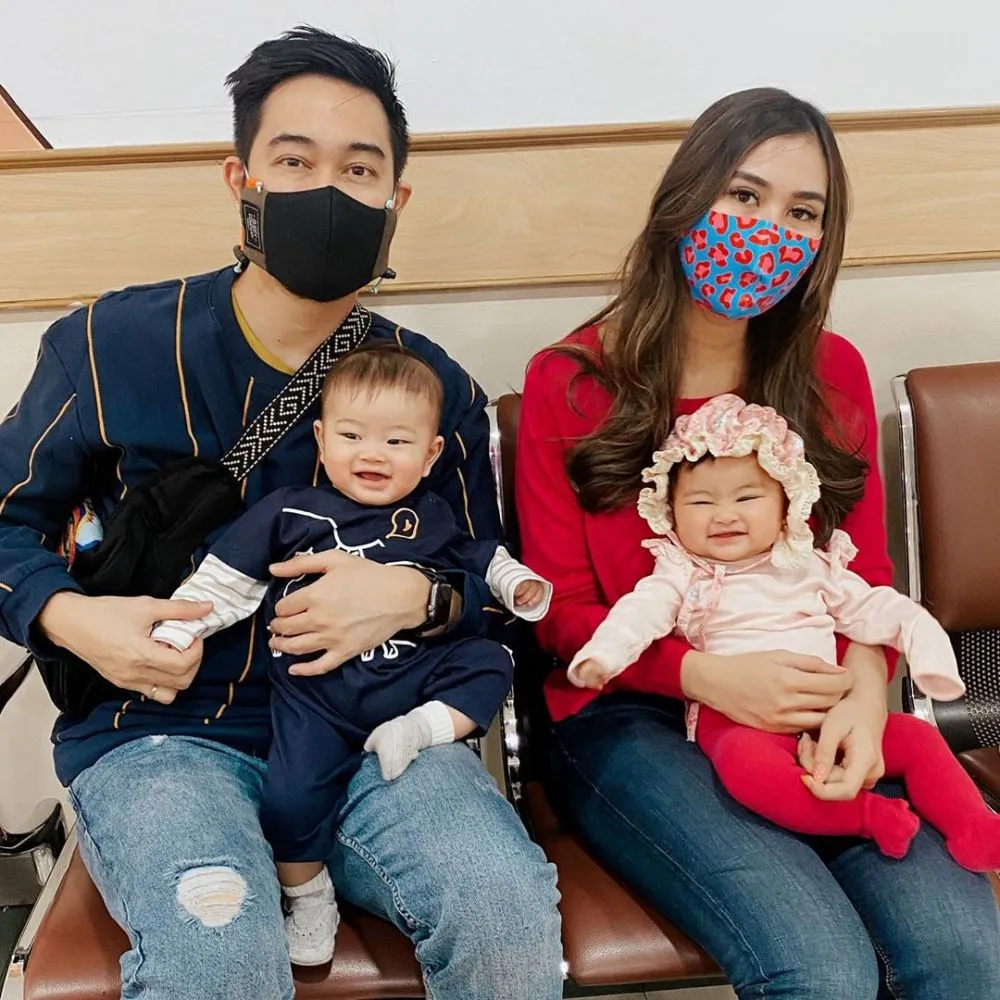 Pose ekspresif anak kembar Syahnaz Instagram