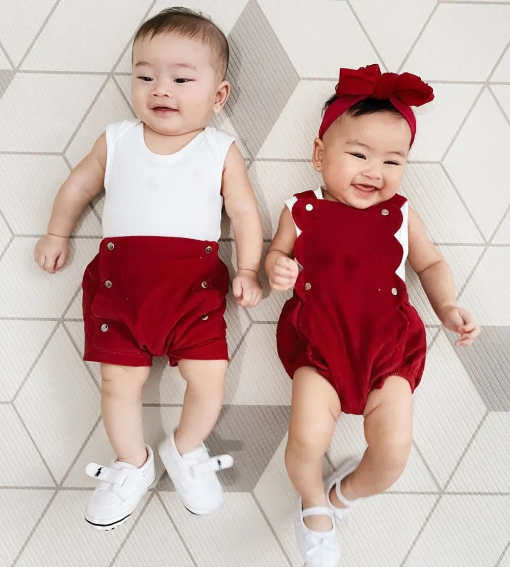 Pose ekspresif anak kembar Syahnaz Instagram