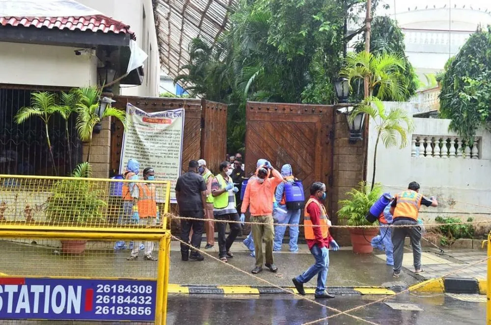 Potret terkini rumah Amitabh Bachchan © 2020 brilio.net Potret terkini rumah Amitabh Bachchan © 2020 brilio.net