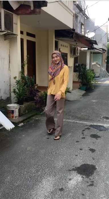 Tika Bravani kembali syuting berbagai sumber Tika Bravani kembali syuting berbagai sumber