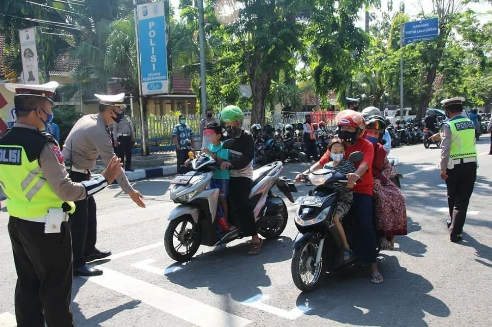 lampu merah ala motogp Instagram lampu merah ala motogp Instagram