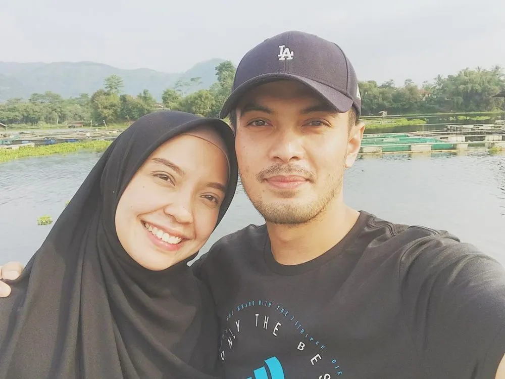 Temmy Rahadi dan istri instagram
