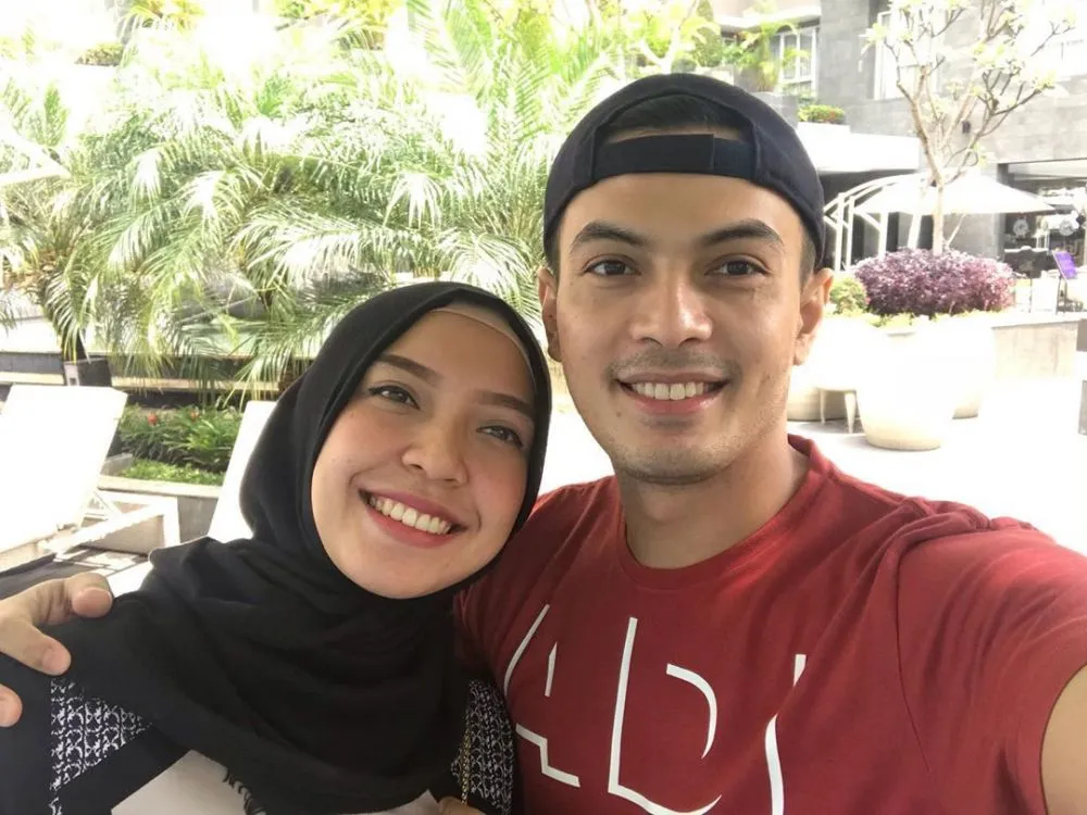 Temmy Rahadi dan istri instagram