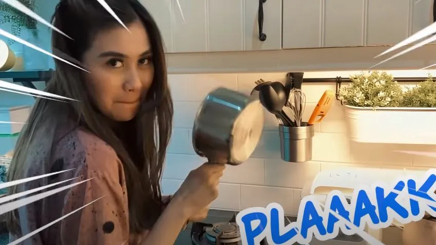 Momen MPASI Syahnaz © 2020 brilio.net Momen MPASI Syahnaz © 2020 brilio.net