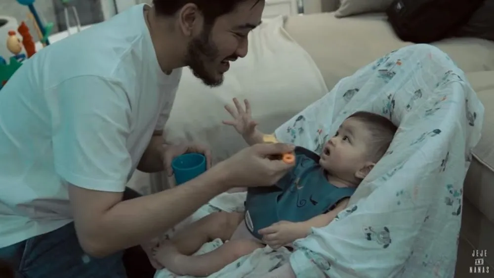 Momen MPASI Syahnaz © 2020 brilio.net Momen MPASI Syahnaz © 2020 brilio.net