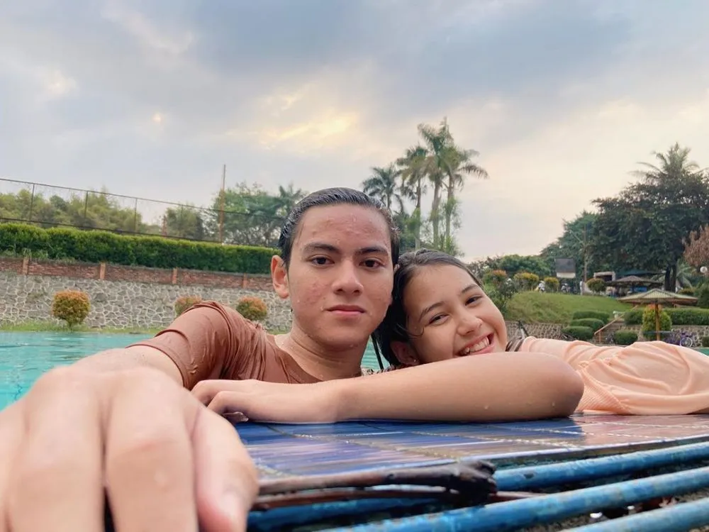 Kedekatan pasangan sinetron di luar syuting  Instagram