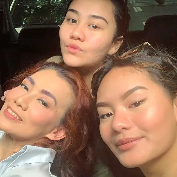 potret reza dan anak berdandan Instagram