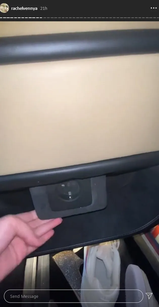 potret mobil mewah rachel vennya © 2020 Instagram/@rachelvennya potret mobil mewah rachel vennya © 2020 Instagram/@rachelvennya