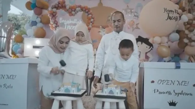 Syahrini dan Reino Barack di ultah ponakan Instagram Syahrini dan Reino Barack di ultah ponakan Instagram