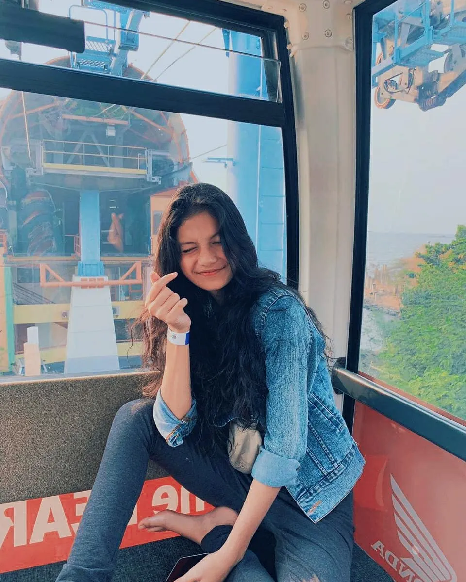 potret Ratu Sofya Dari Jendela SMP © 2020 Instagram/@ratu.sofya