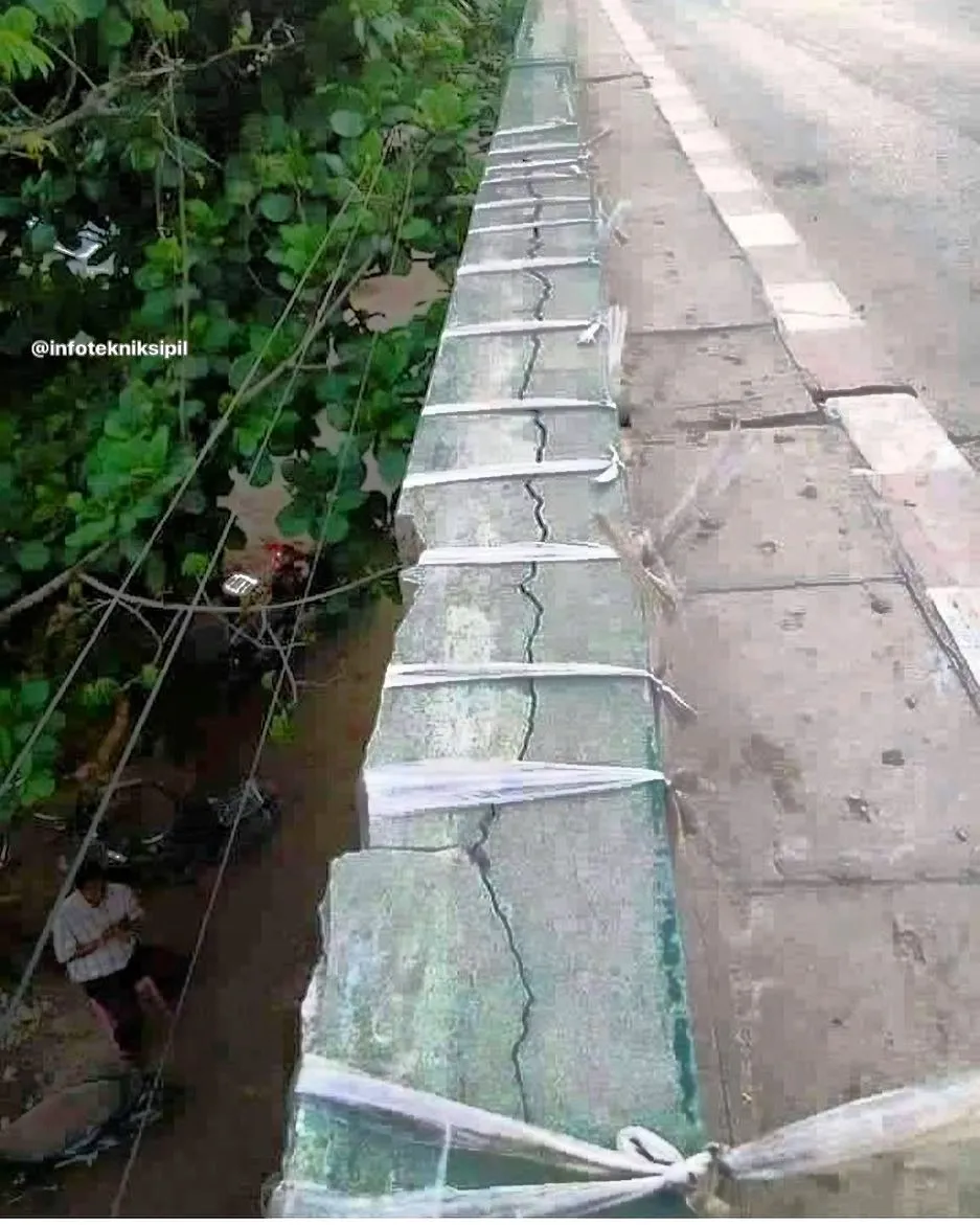 betulkan konstruksi bangunan Berbagai Sumber