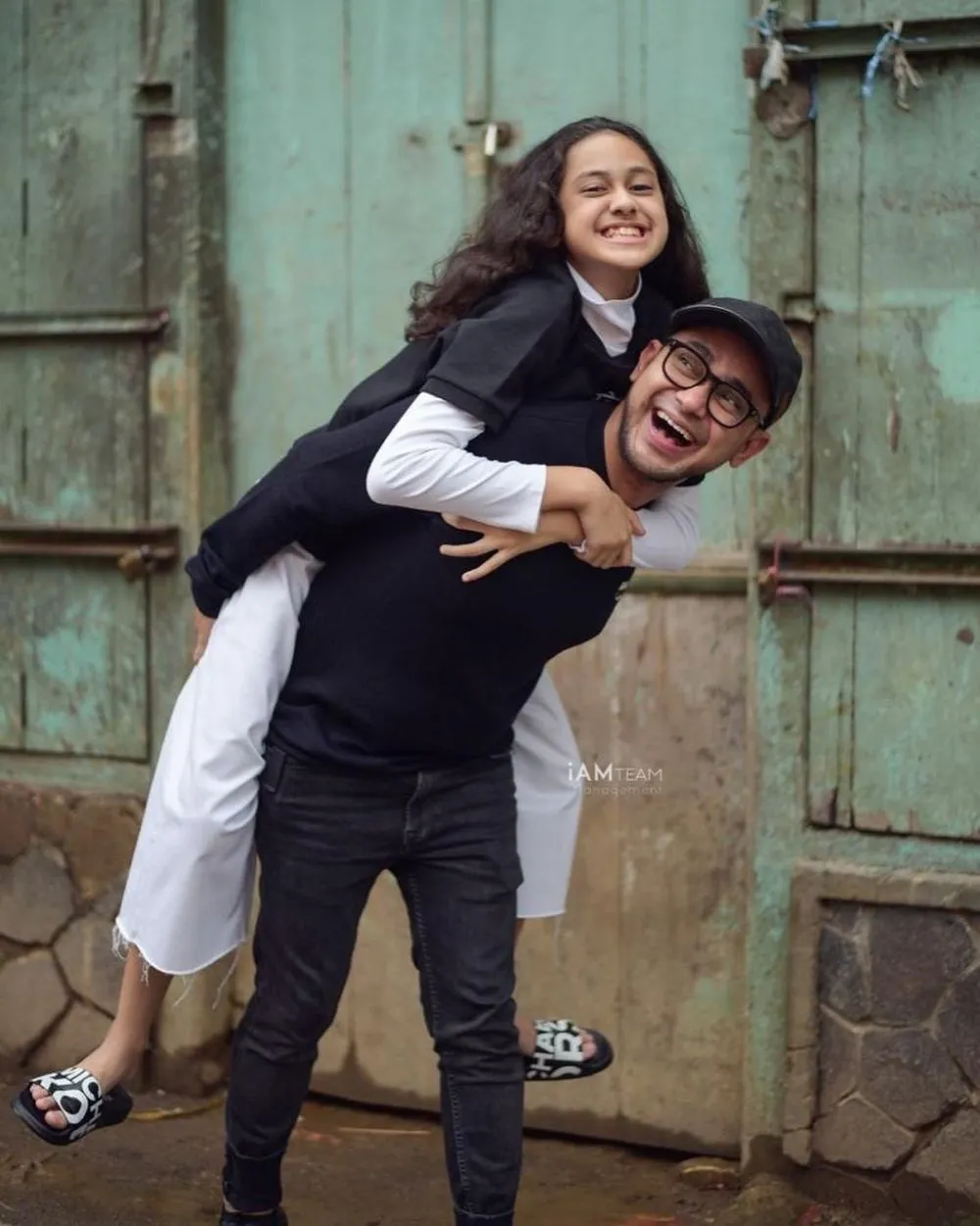 Ramzi dan putrinya © 2020 brilio.net Ramzi dan putrinya © 2020 brilio.net