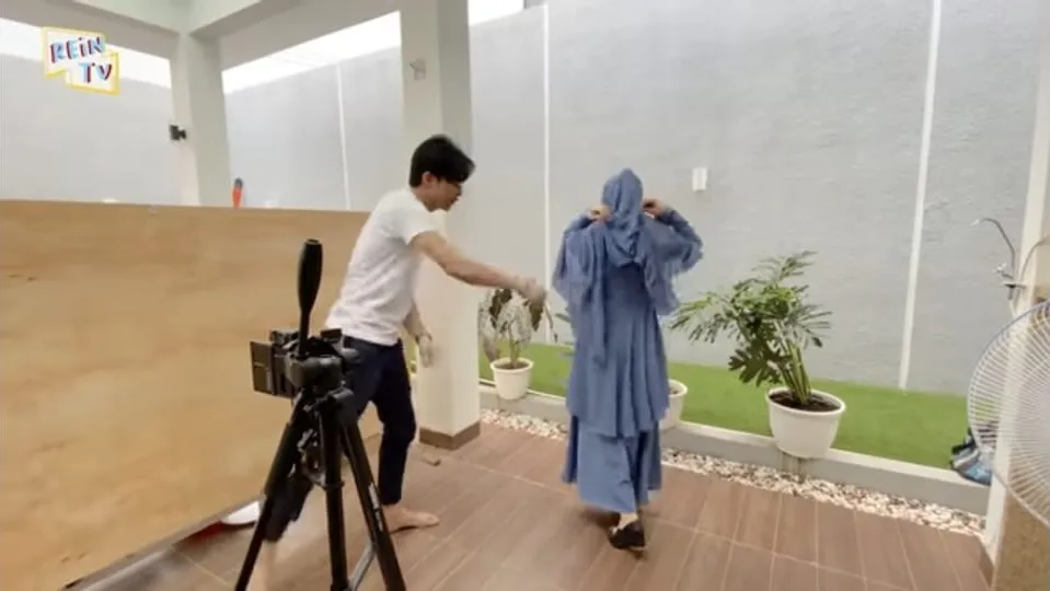 di balik pemotretan Dinda Hauw instagram di balik pemotretan Dinda Hauw instagram