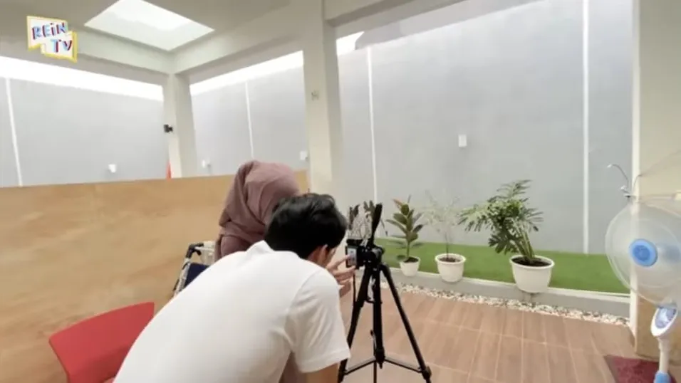 di balik pemotretan Dinda Hauw instagram di balik pemotretan Dinda Hauw instagram